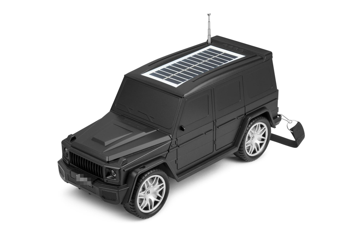 Bluetooth-Lautsprecher in Form eines klassischen Autos kombiniert Solar Taschenlampe und Funktionen des Radios für Heimreisen im Freien