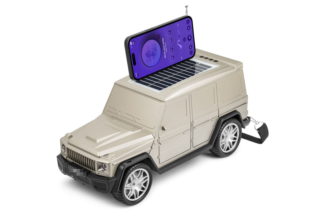 Bluetooth-Lautsprecher in Form eines klassischen Autos kombiniert Solar Taschenlampe und Funktionen des Radios für Heimreisen im Freien